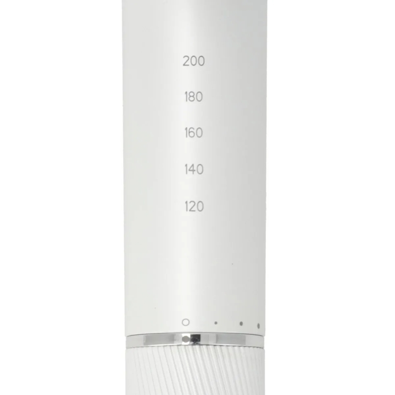 温度計のような目盛りが付いた白い円筒状の製品のクローズアップ画像です。目盛りは200から120まであり、白い背景に配置されています。