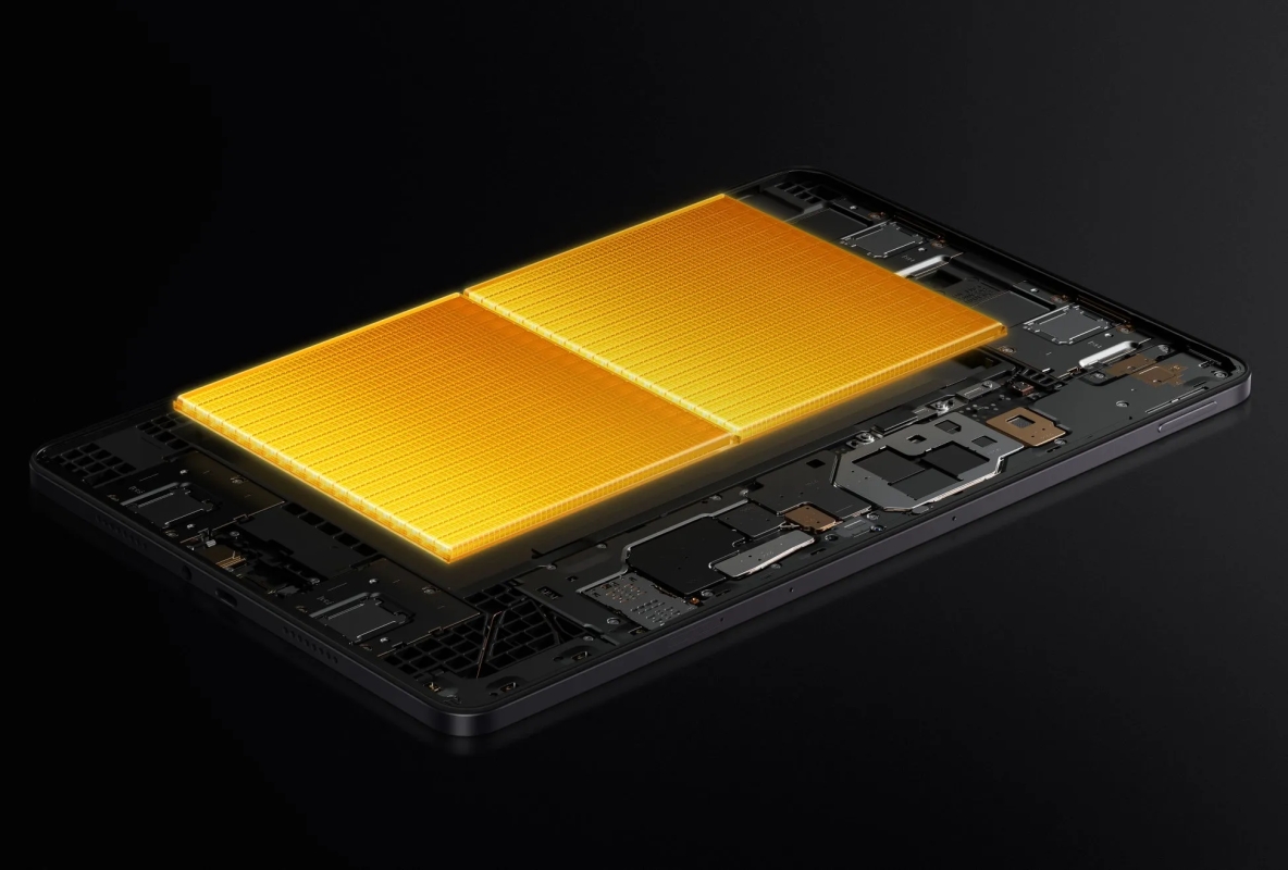 スマートフォン内部の基板とCPUのイメージ画像