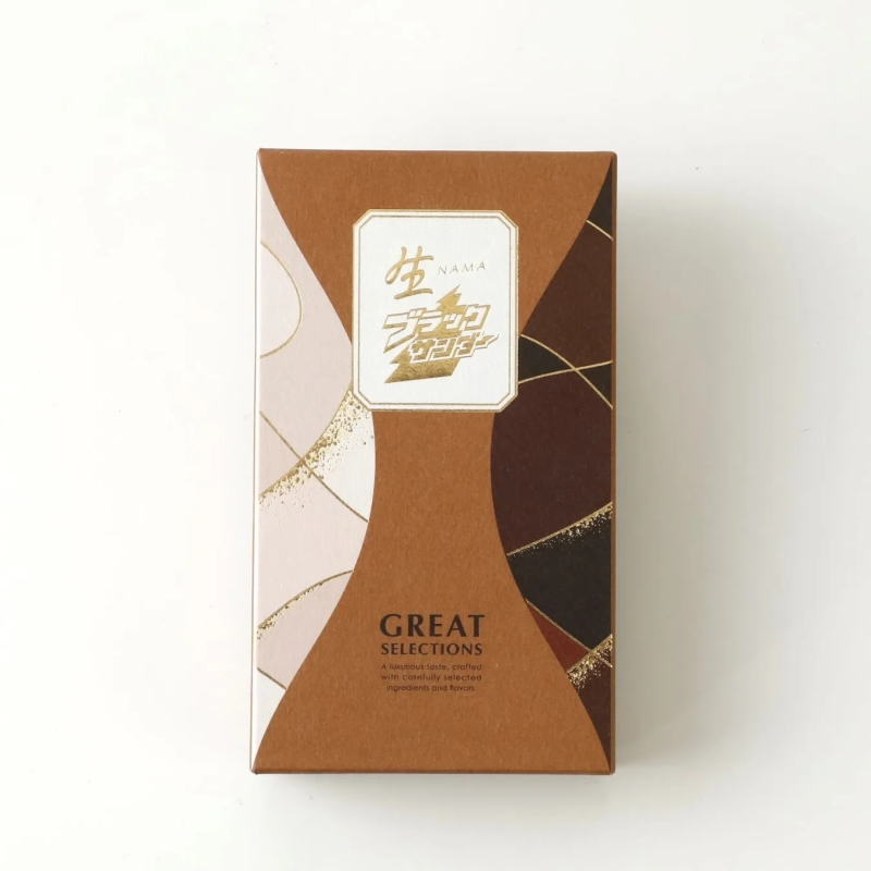 チョコレート菓子が入った箱の画像です。箱には「生」の文字と「ブラックサンダー」の文字が書かれています。