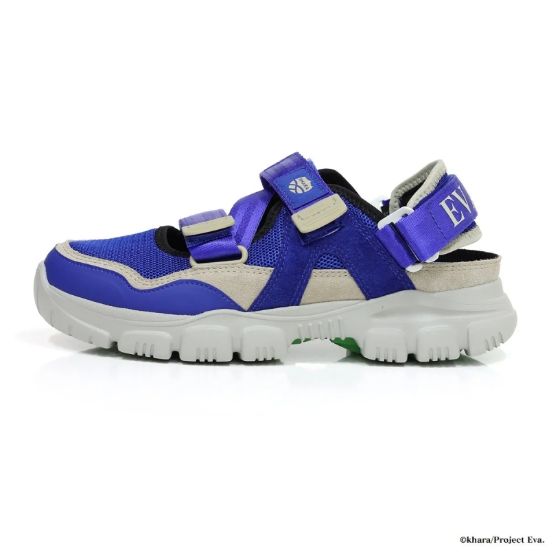 青色のサンダル