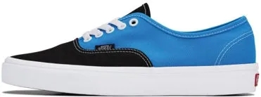 青と黒のVansスニーカー