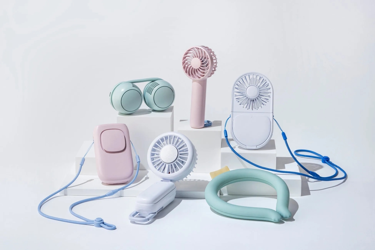 様々な種類の携帯扇風機