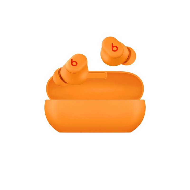 Beats Solo Budsのオレンジを手に持っている写真